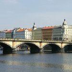 Palackého most - Z Palackého náměstí k Hořejšímu nábřeží © beatrice preve - Fotolia