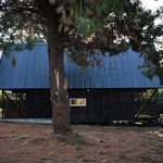 Útulná dřevěná chata v divočině pro celou rodinu Zdroj: Felipe Lagos 