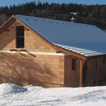 Je-li stavba na zimu již „uzavřená“, lze pokračovat ve stavebních pracích uvnitř objektu.