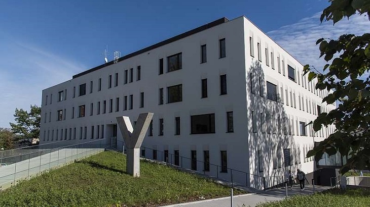 Nový moderní nemocniční objekt byl postaven ve standardu pasivní budovy Nový moderní nemocniční objekt byl postaven ve standardu pasivní budovy