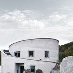 Soběstačný kruhový dům nepotřebuje elektřinu. Má vlastní bioplynku Christoph Hesse Architects, Deimel + Wittmar