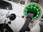 Stát podpoří stavbu dobíjecích stanic pro elektromobily. Dá na ně 130 mil. korun