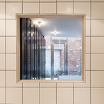 Rodinný dům na úzké parcele: Moderní bydlení se skrývá za původní fasádou Foto: Frans Parthesius