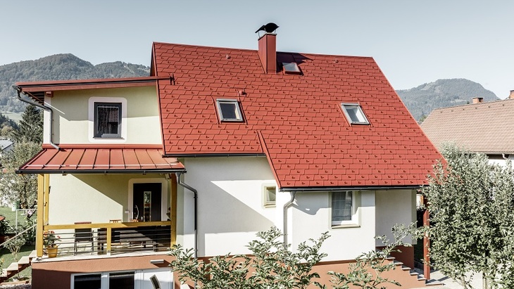 Lehkost, variabilita a téměř univerzální použitelnost to je Prefa střešní šindel DS.19