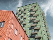 Nové výškové budovy ve švédském Göteborgu s barevnými hliníkovými fasádami