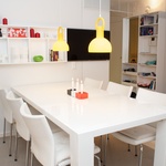 Chci kulatý a barevný svět. Designér tvoří převážně z plastu Foto: www.eeroaarnio.com