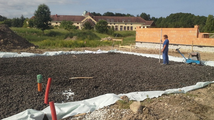 Jak založit rodinný dům bez základových pasů. Zakládejte na skle