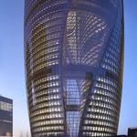 Nejvyšší atrium světa vyrůstá z podzemí a podpírá nebesa Foto: Hufton+Crow