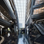 Nejvyšší atrium světa vyrůstá z podzemí a podpírá nebesa Foto: Hufton+Crow