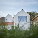 Minimalisticky laděný dům v Jinonicích. Málo nebo moc? Foto: Jakub Skokan + Martin Tůma / BoysPlayNice