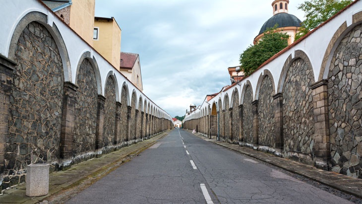 Peníze od státu dostanou kraje na silnice podle jejich délky