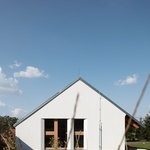 Současný vesnický dům. Co to je? Architekti našli odpověď Foto: Jakub Skokan a Martin Tůma / BoysPlayNice