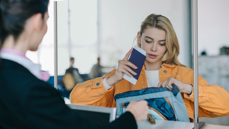 COVID–19: speciální nabídka na ochranné a dělicí zástěny ze skla COVID–19: speciální nabídka na ochranné a dělicí zástěny ze skla
