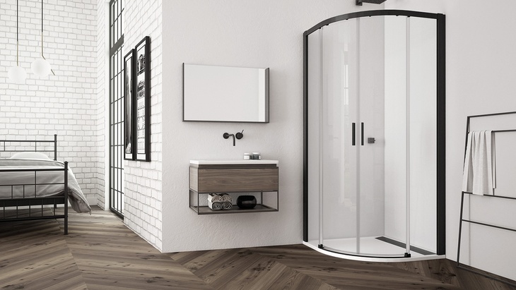 Sprchový kout řady TOP-LINE S Black Line – čtyřkruh s dvoudílnými posuvnými dveřmi, měkké symetrické tvary s jemným akcentem černé barvy. Sprchový kout řady TOP-LINE S Black Line – čtyřkruh s dvoudílnými posuvnými dveřmi, měkké symetrické tvary s jemným akcentem černé barvy.