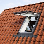 Podzimní nákup chytrého střešního okna VELUX je výhodnější až o 2500 Kč