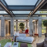 Měli u domu nevzhledné betonové sloupořadí. Vyčarovali z něj elegantní přístavbu Foto: Fitim Mucaj