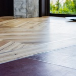 Měli u domu nevzhledné betonové sloupořadí. Vyčarovali z něj elegantní přístavbu Foto: Fitim Mucaj