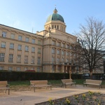 Arcibiskupský seminář s kostelem Sv. Vojtěch čp. 676/XIX, Thákurova 3, postaven 1925-1927