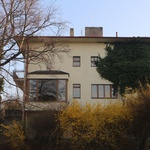 Vila čp. 1654/XIX, Velvarská 1, Glinkova 2