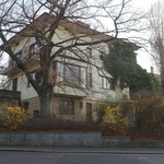 Vila čp. 1654/XIX, Velvarská 1, Glinkova 2