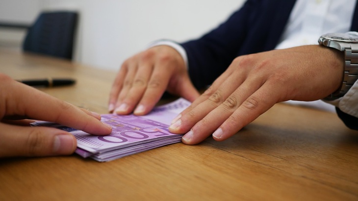 Půjčka ihned na účet z vašeho mobilního telefonu Půjčka ihned na účet z vašeho mobilního telefonu