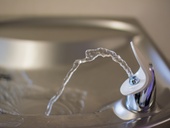 Ve vašich rozvodech vody se nekontrolovatelně množí bakterie Legionella