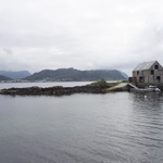 Dům pro Robinsona: Stavení na pustém ostrůvku povyšuje samotu na kvalitu Foto: Inger Marie Grini, Hans Olav Hasund
