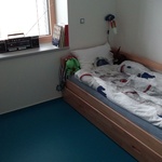 Pasivní dům pro aktivní život: Rodina žije venku na terase Zdroj: ABateliér