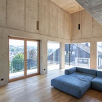 Rodinný dům, kde vítězí beton. Dům ve svahu optimalizuje zdroje Foto: Bildpark / Veit Landwehr
