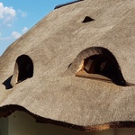 Chaloupka jak malovaná. V horském podnebí žijí pod doškovou střechou Zdroj: Oldřich Hozman, Studio ARC 