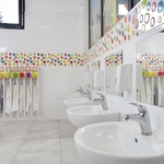 Školky ze dřeva, které lze přestěhovat. Když architekti navrhují šetrné a zdravé stavby pro děti  Foto: KOMA MODULAR