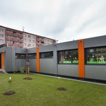 Školky ze dřeva, které lze přestěhovat. Když architekti navrhují šetrné a zdravé stavby pro děti  Foto: KOMA MODULAR
