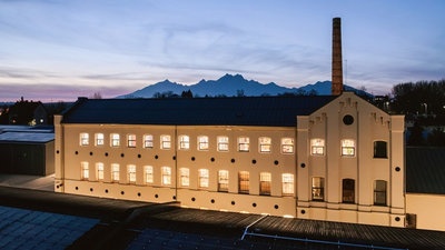 Stará textilka na Slovensku září novotou